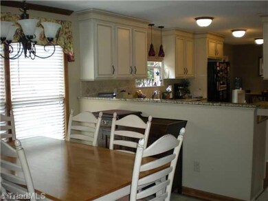 2008 San Fernando Dr, High Point, NC 27265 - photo 6