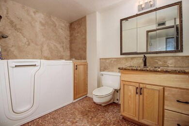 9615 W Calico Dr, Sun City, AZ 85373 - photo 5