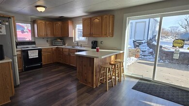 218 N 16th St, Chariton, IA 50049 - photo 7