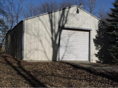 This 30x36 pole shed has plenty of room for all of