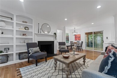 Oh MY!!! Gorgeous built-ins!