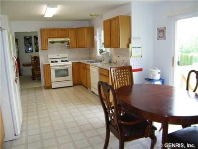 Kitchen Eat-in-kitchen