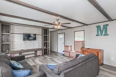 310 Stanley Ln, Poolville, TX 76487 - photo 6