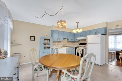 1704 Franklin Ct, Blackwood, NJ 08012 - photo 5