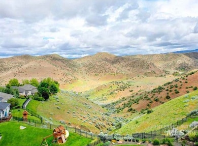 5477 N Quail Summit Place, Boise, ID 83703 - photo 3