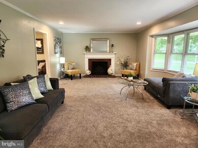 12501 Ivory Pass, Laurel, MD 20708 - photo 5