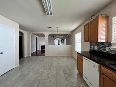 10322 Dalehurst Ct, Houston, TX 77075 - photo 6