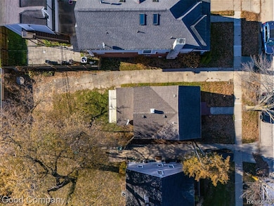 1308 E Lincoln St, Birmingham, MI 48009 - photo 2
