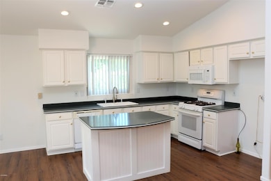 815 N Jay St, Chandler, AZ 85225 - photo 4