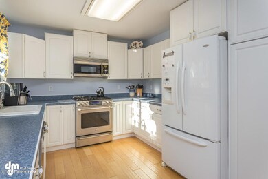 Sunny Kitchen