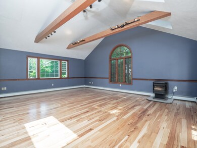 13 Meadowbrook Rd, Derry, NH 03038 - photo 2