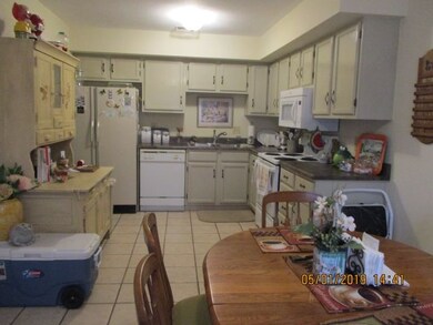 10245 Bourbon St, Newburgh, IN 47630 - photo 5