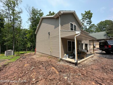 206 Bear Run Cir, Drums, PA 18222 - photo 2