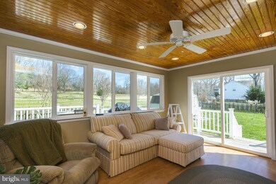 35500 Golf Course Dr, Mechanicsville, MD 20659 - photo 2