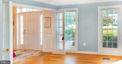 4924 Edge Rock Dr, Chantilly, VA 20151 - photo 5