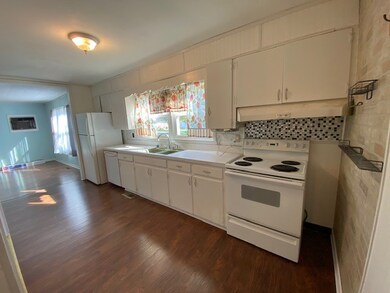 221 Chestnut Dr, Shelbyville, TN 37160 - photo 7