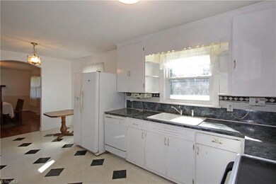 240 Damascus Church Rd, Statesville, NC 28625 - photo 3