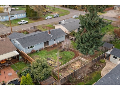 2783 31st St, Springfield, OR 97477 - photo 2