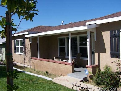 Patio Style Front Porch!
