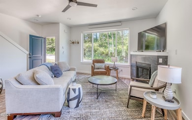 Living Room looking West