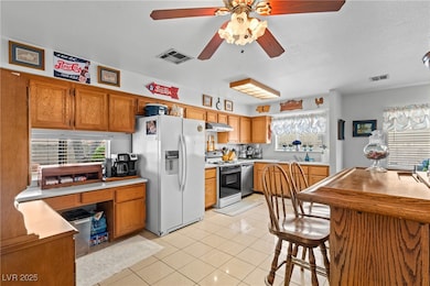 6629 Coastal Breeze Ct, Las Vegas, NV 89108 - photo 3