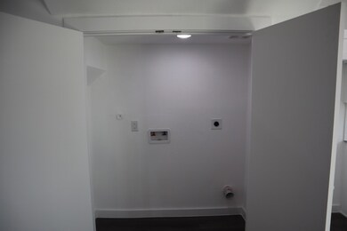 4330 Plaag St unit B, Houston, TX 77016 - photo 3