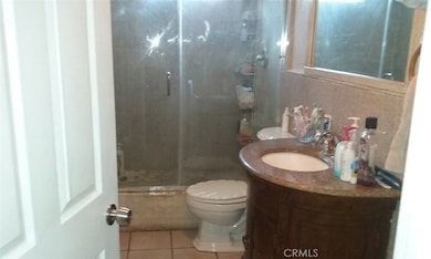 814 W Poplar St, Compton, CA 90220 - photo 5