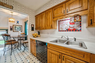 07_712EElmSt_2029_HiRes