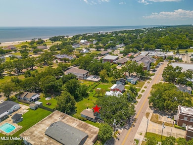 121 E Second St, Long Beach, MS 39560 - photo 4