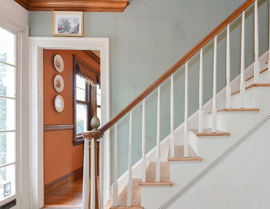 31 Longfellow Rd, Watertown, MA 02472 - photo 5