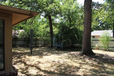 116 E Coffin St, Denison, TX 75021 - photo 3