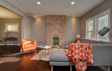 Living Room (1)