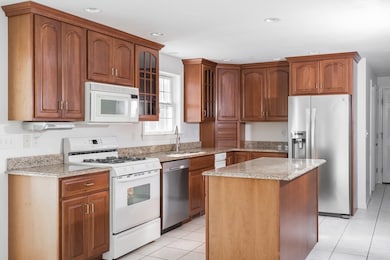 4 Locust Hill Ln, Whitman, MA 02382 - photo 4