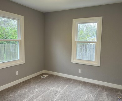 3418 SW Clare Ave, Topeka, KS 66611 - photo 7