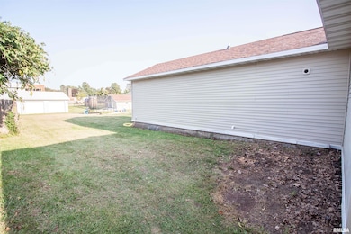 1804 15th St, Viola, IL 61486 - photo 4