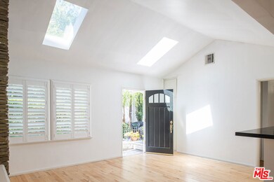 8524 Appian Way, Los Angeles, CA 90046 - photo 4