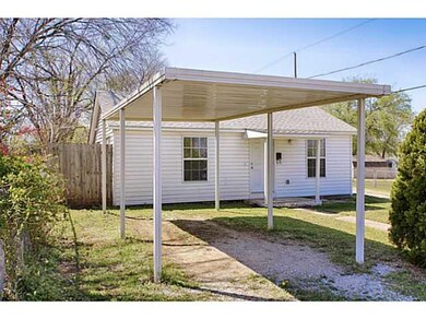 709 E Grant St, Shawnee, OK 74801 - photo 2