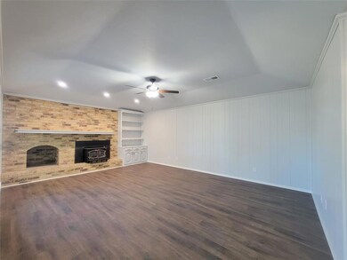 709 W Walnut St, Celina, TX 75009 - photo 5