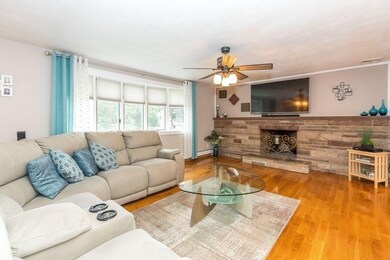 8 Spring Valley Rd, Burlington, MA 01803 - photo 4