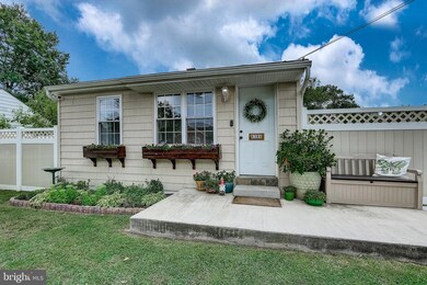 8104 Highpoint Rd, Clearwater Beach, MD 21226 - photo 5