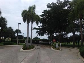 606 Meadows Cir, Boynton Beach, FL 33436 - photo 3