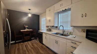 510 Mears St, Chadron, NE 69337 - photo 7