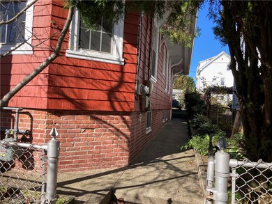 8 Amy St, Providence, RI 02906 - photo 3