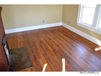 52 Gray St, Asheville, NC 28801 - photo 4