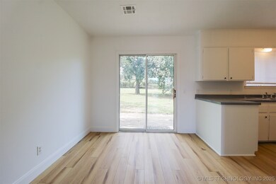 1119 N Kansas Ave, Claremore, OK 74017 - photo 7