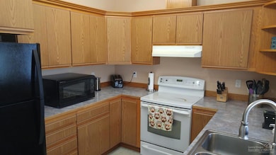 1764 SW 27th St, Redmond, OR 97756 - photo 5