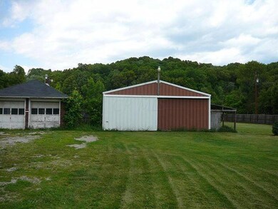 36660 Hocking Dr, Logan, OH 43138 - photo 3