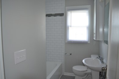 147 S 6th Ave, Beech Grove, IN 46107 - photo 5