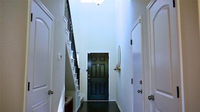 1050 Kenney Fort Crossing unit 16, Round Rock, TX 78665 - photo 2