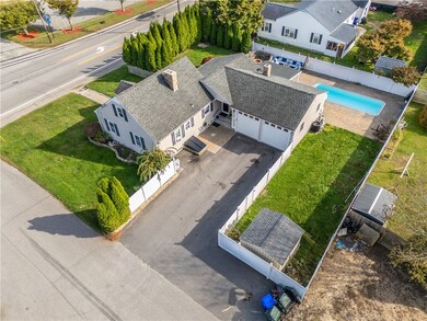 409 Metacom Ave, Bristol, RI 02809 - photo 7